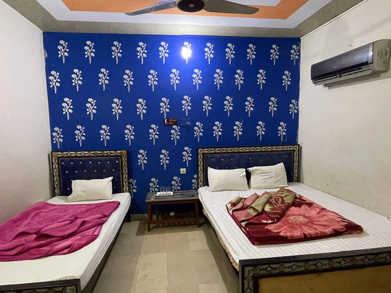 ROOM NO 9